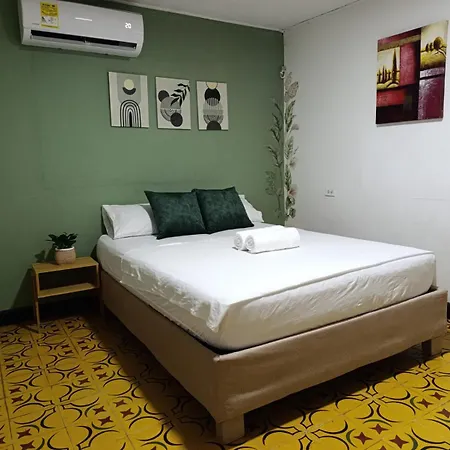 Сasa de vacaciones Casa Vacacional, Cerca Del Aeropuerto *